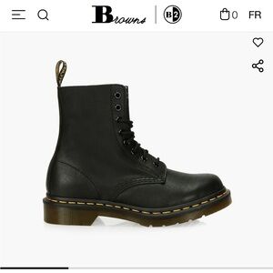 New without box Dr Martens Pascal 1460 leather ankle boots.